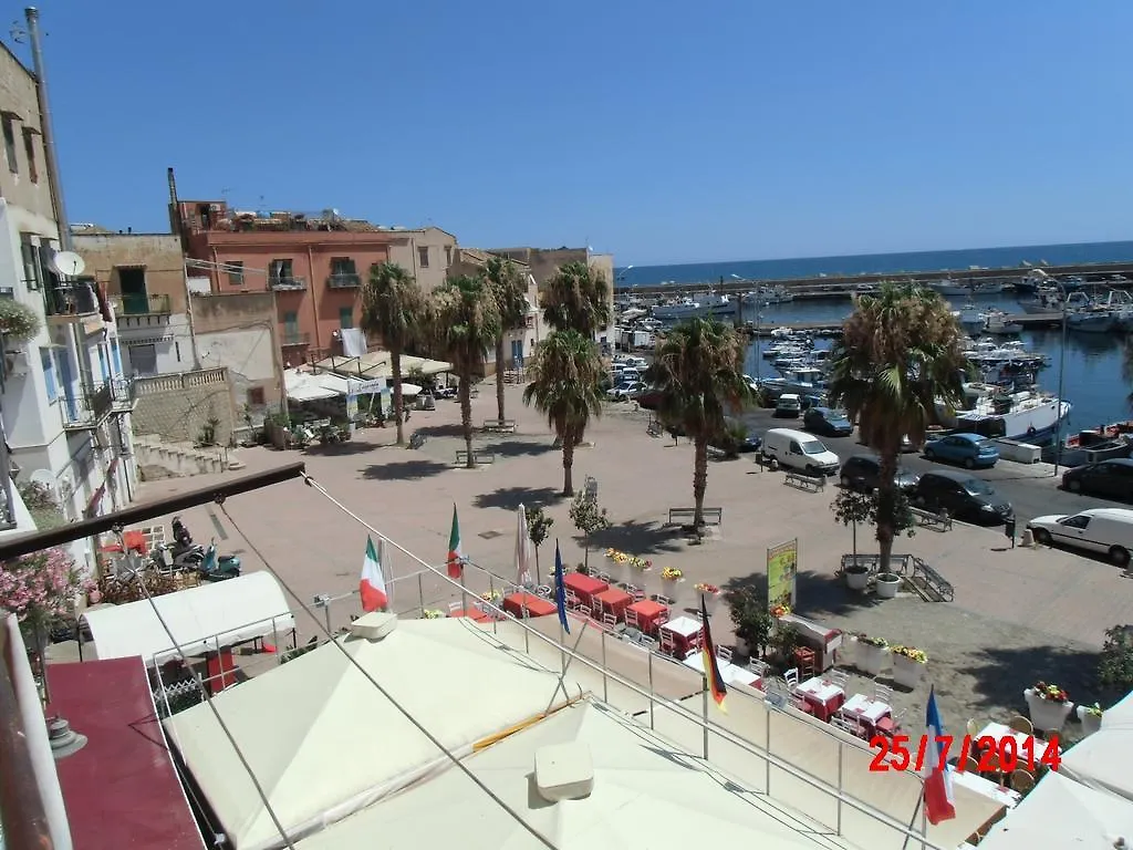 Apartment Holiday Home Santa Flavia Italy